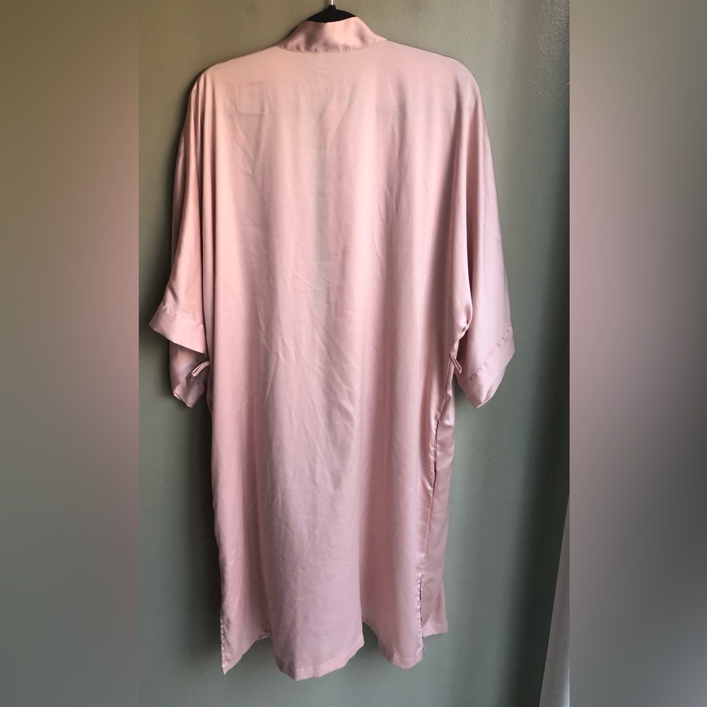 Victoria Secret Robe Pink Size: M/L - Picture 2 of 14